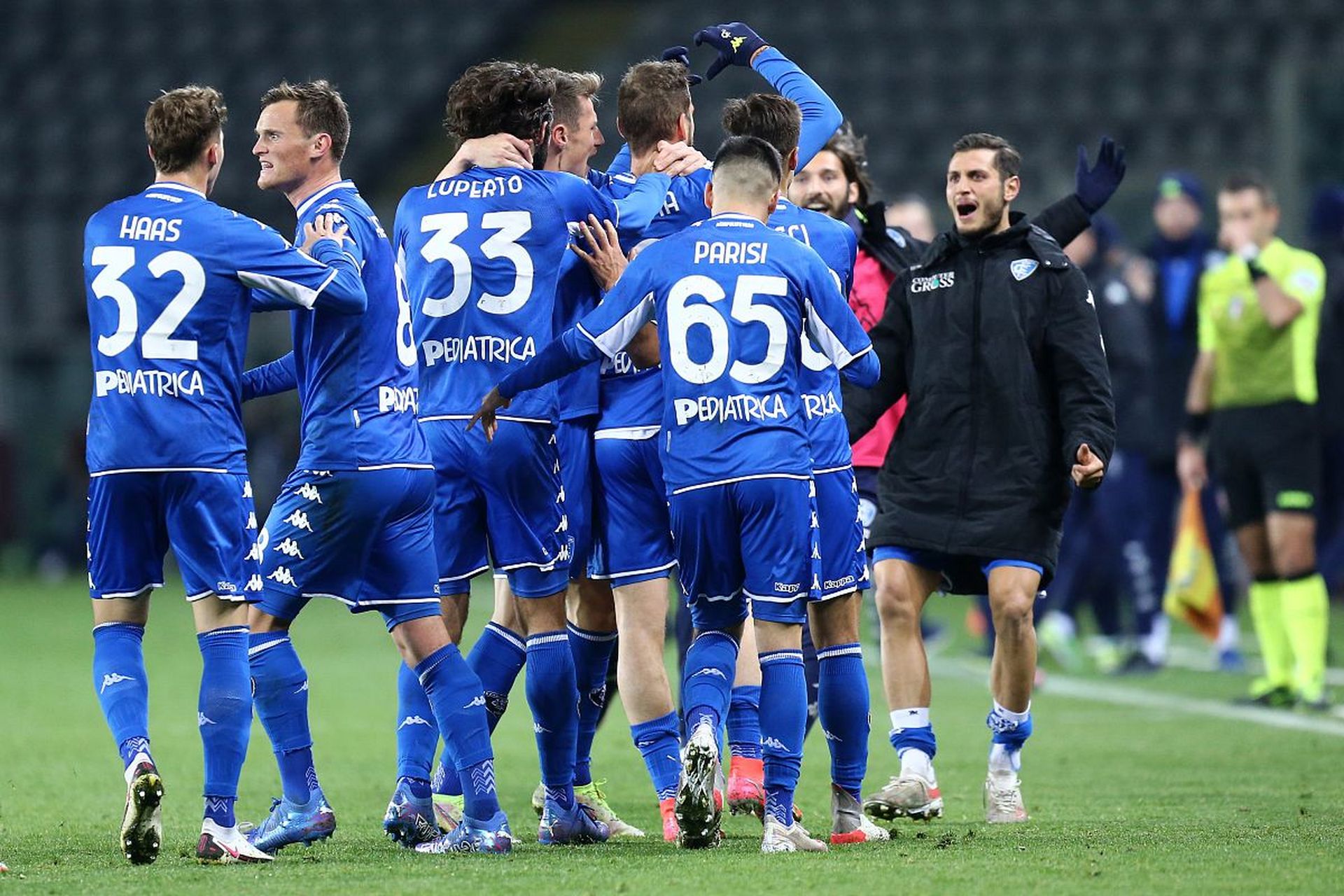 了攻防两端 了攻防两端